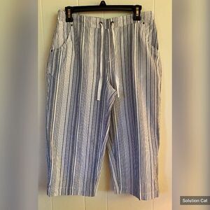 Croft & Barrow Pants Women’s Small Capris Blue & White Striped Cotton Cropped